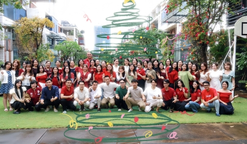 CHRISTMAS AT SUNRISE