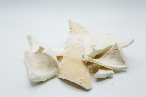 FREEZE-DRIED COCONUT
